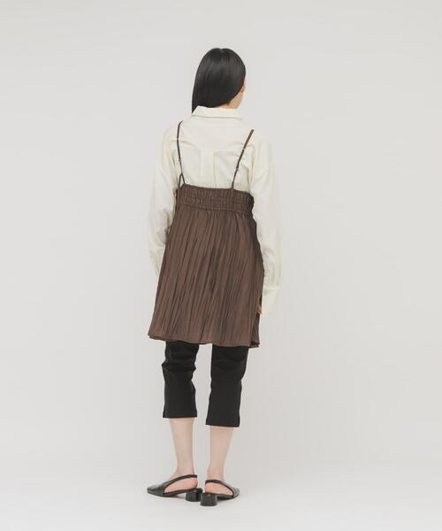 KBF（ケイビーエフ）の「リンクルミニキャミワンピース（ワンピース・レディース・ダークブラウン/チャコールグレー/アイボリー・ONE）」の18枚目の写真