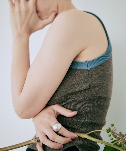 THE GOODLAND MARKET(ザグッドランドマーケット)の「nakes AMERICAN SLEEVE RIB TANK(タンクトップ・レディース・グレー/ブラック/ダークブラウン・1)」の4枚目の写真