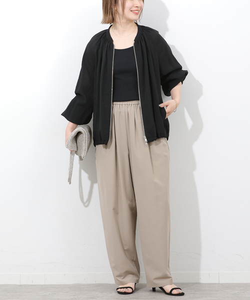 JOURNAL STANDARD relume（ジャーナルスタンダード　レリューム）の「［手洗い可］シアーギャザージップブルゾン（その他アウター・レディース・ブラック/ベージュ・FREE）」の3枚目の写真