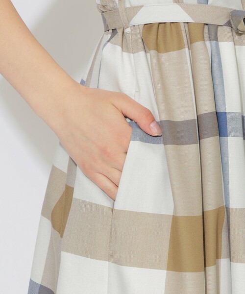 CB CRESTBRIDGE(シービークレストブリッジ)の「クレストブリッジチェックフレンチスリーブワンピース(ワンピース・レディース・ベージュ系その他3・M/S)」の7枚目の写真