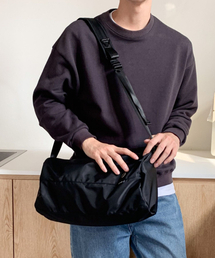 MILK WAVE（ミルクウェーブ）の「フォーチュンボタン ナイロン ダッフル クロスバッグ [ブラック]（メッセンジャーバッグ）」