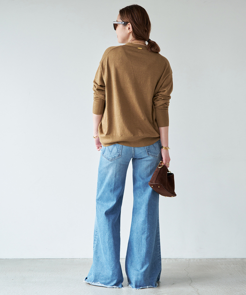 Deuxieme Classe(ドゥーズィエムクラス)の「BRONZER RICH Vネック カーディガン(カーディガン/ボレロ・レディース・キャメル・FREE)」の6枚目の写真