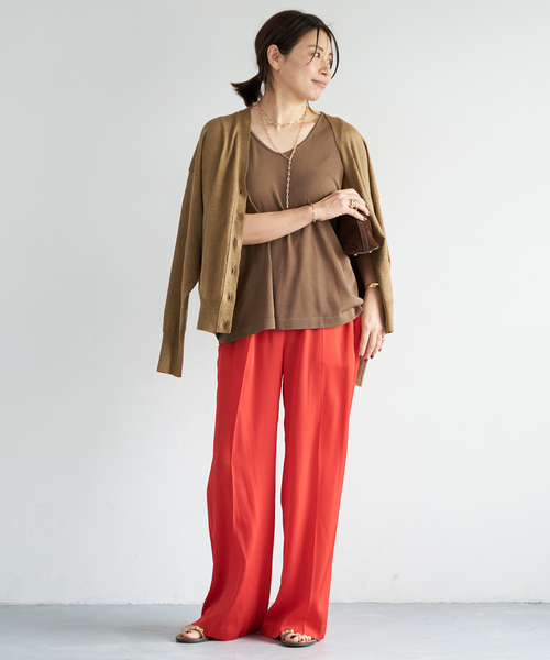 Deuxieme Classe(ドゥーズィエムクラス)の「BRONZER RICH Vネック カーディガン(カーディガン/ボレロ・レディース・キャメル・FREE)」の12枚目の写真