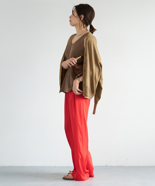 Deuxieme Classe(ドゥーズィエムクラス)の「BRONZER RICH Vネック カーディガン(カーディガン/ボレロ・レディース・キャメル・FREE)」の13枚目の写真