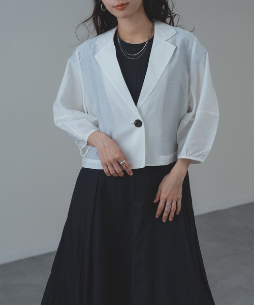 refinedworks（リファインドワークス）の「【refinedworks】トレンド の ランタン袖 ショートジャケット（その他アウター・レディース・ブラック/ホワイト・FREE）」の4枚目の写真