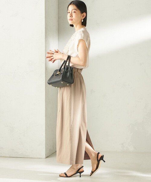 SHIPS（シップス）の「〈接触冷感/手洗い可能〉Jupiter 麻混 フリル ブラウス（シャツ/ブラウス・レディース・ブラウン/アイボリー/ライトブルー/ブルー/ブラック・ONE SIZE）」の14枚目の写真