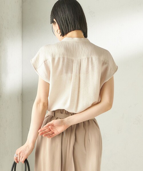 SHIPS(シップス)の「〈接触冷感/手洗い可能〉Jupiter 麻混 フリル ブラウス(シャツ/ブラウス・レディース・ブラウン/アイボリー/ライトブルー・ONE SIZE)」の22枚目の写真