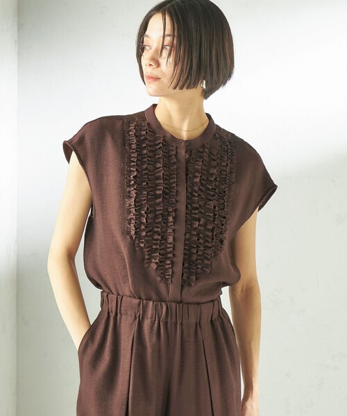 SHIPS(シップス)の「〈接触冷感/手洗い可能〉Jupiter 麻混 フリル ブラウス(シャツ/ブラウス・レディース・ブラウン/アイボリー/ライトブルー・ONE SIZE)」の7枚目の写真