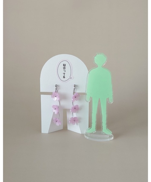 tone(トーン)の「【推しに愛されるアクセサリー】春を纏う、3連桜のピアス(サージカルステンレス)(MA)(ピアス(両耳用)・レディース・ピンク・FREE)」の9枚目の写真