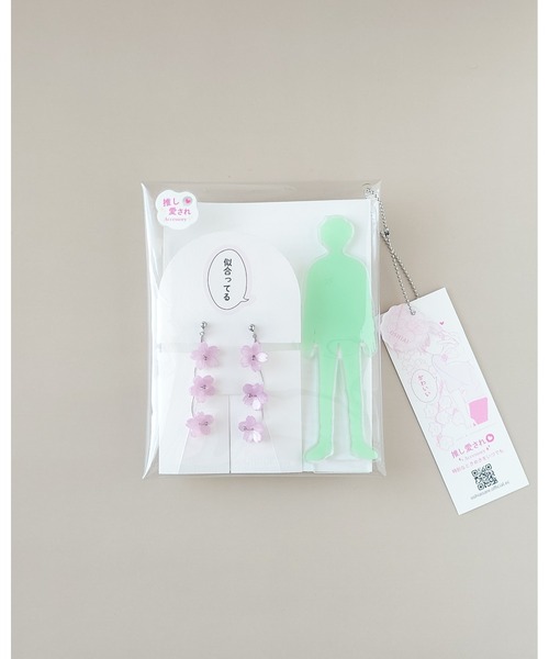 tone(トーン)の「【推しに愛されるアクセサリー】春を纏う、3連桜のピアス(サージカルステンレス)(MA)(ピアス(両耳用)・レディース・ピンク・FREE)」の11枚目の写真