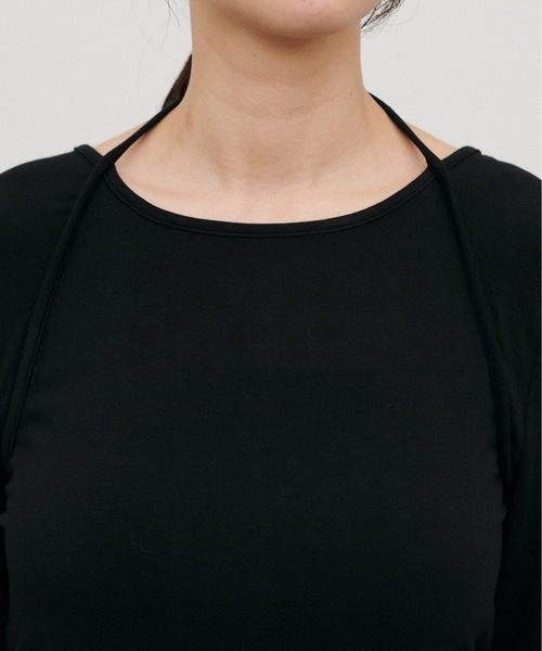 LARUTA（ラルータ）の「【LARUTA】ホルターネック風半袖カットソー（Tシャツ/カットソー・レディース・ブラック/パープル/カーキ/アイボリー・FREE）」の9枚目の写真