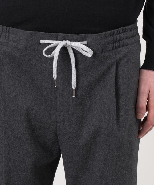 PT TORINO(ピーティートリノ)の「PT TORINO SOFT 1P JOGGER コットンストレッチ 1プリーツイージースラックス(スラックス・メンズ・ライトグレー/チャコールグレー・46/48/44)」の8枚目の写真