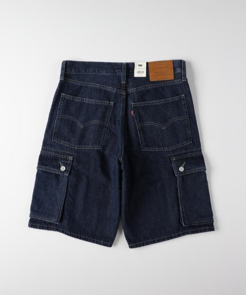 Levi's(リーバイス)の「【Levi's】478 バギー デニムカーゴショーツ (ワークテイスト / 膝丈 / ダークインディゴ)(その他パンツ・メンズ・ダークインディゴブルー・28inch/30inch/32inch/34inch)」の2枚目の写真