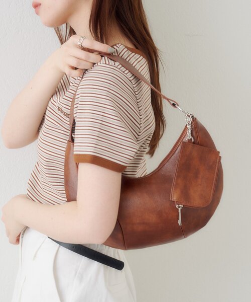 Kastane(カスタネ)の「【5.28(木)12:00発売/WEB先行】カーブバッグ+mini case(ハンドバッグ・レディース・ブラウン/ブラック・FREE)」の2枚目の写真