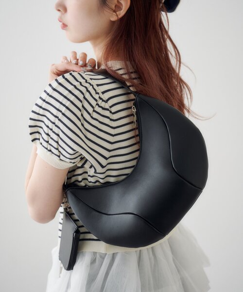 Kastane(カスタネ)の「【5.28(木)12:00発売/WEB先行】カーブバッグ+mini case(ハンドバッグ・レディース・ブラウン/ブラック・FREE)」の5枚目の写真