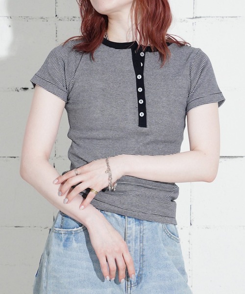 MILLER（ミラー）の「"02"≪Robert P. Miller≫パックT パネルリブ ヘンリーネック Tシャツ（Tシャツ/カットソー・レディース・ホワイト系1/オフホワイト/ブラック/チャコールグレー/ブラック系1・FREE）」の4枚目の写真
