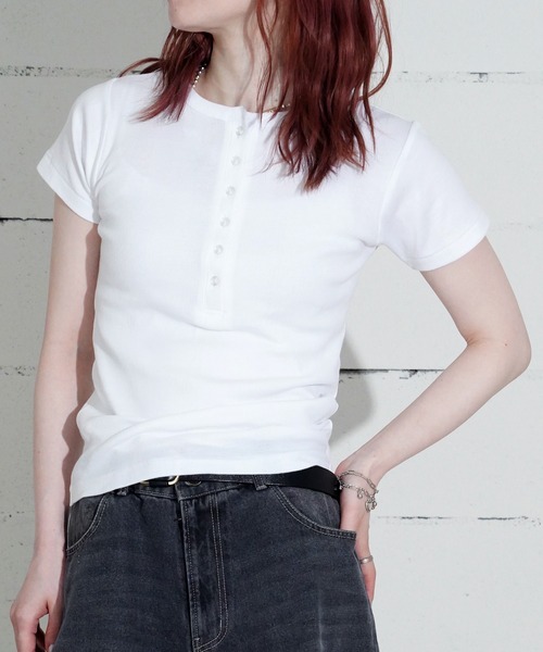 MILLER（ミラー）の「"02"≪Robert P. Miller≫パックT パネルリブ ヘンリーネック Tシャツ（Tシャツ/カットソー・レディース・ホワイト系1/オフホワイト/ブラック/チャコールグレー/ブラック系1・FREE）」の8枚目の写真