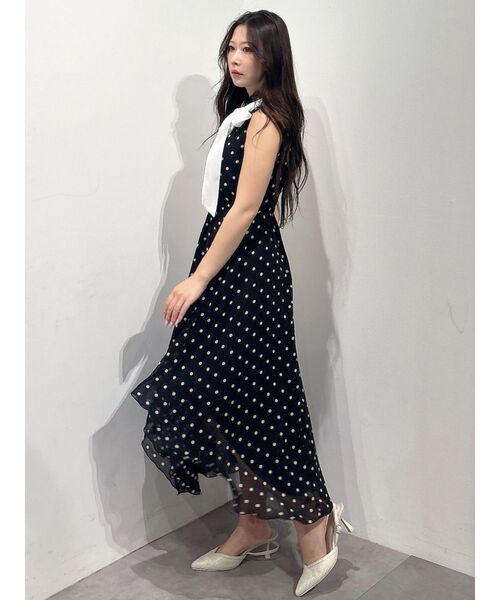 MERCURYDUO(マーキュリーデュオ)の「ドットバイカラーリボンイレヘムワンピース(ワンピース・レディース・ブラック/オフホワイト・FREE)」の4枚目の写真