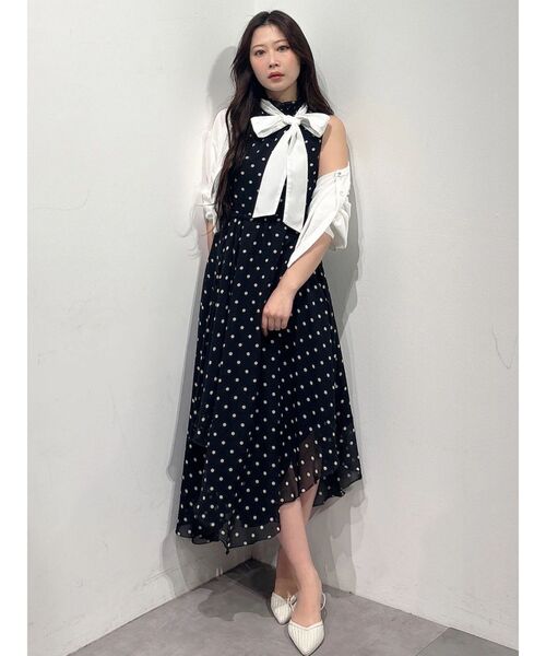 MERCURYDUO(マーキュリーデュオ)の「ドットバイカラーリボンイレヘムワンピース(ワンピース・レディース・ブラック/オフホワイト・FREE)」の6枚目の写真