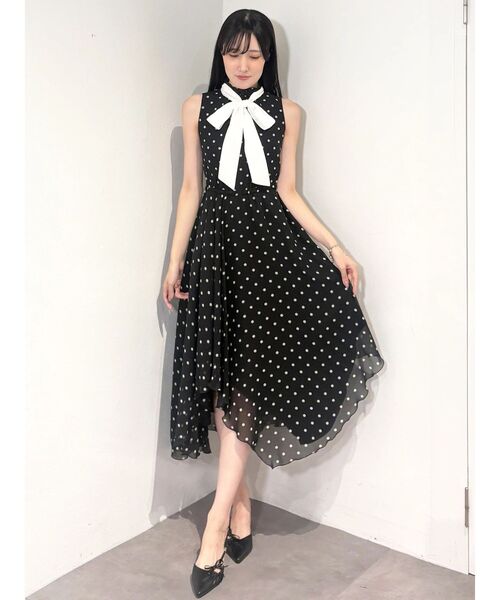 MERCURYDUO(マーキュリーデュオ)の「ドットバイカラーリボンイレヘムワンピース(ワンピース・レディース・ブラック/オフホワイト・FREE)」の8枚目の写真