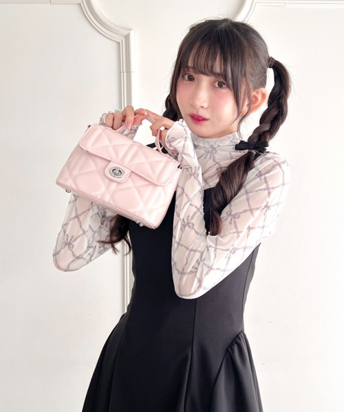 Loueme(ルエム)の「キルティングチェーン2WAYショルダーバッグ(ショルダーバッグ・レディース・ピンク/オフホワイト/ブラック・FREE)」の18枚目の写真