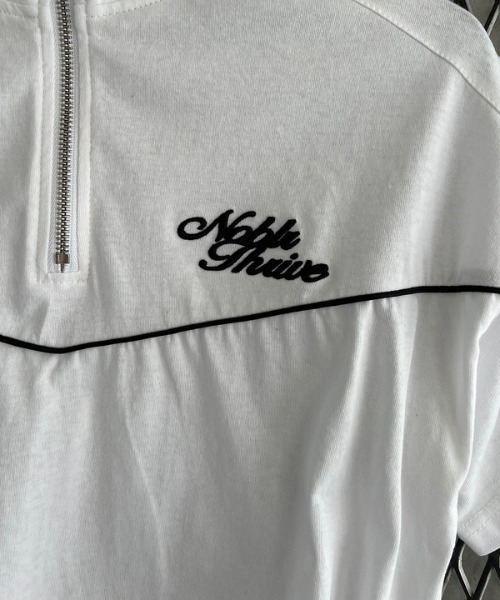 ROGER AND RAW(ロジャーアンドロウ)の「パイピングロゴ刺繍 ハイネック半袖トップス(Tシャツ/カットソー・レディース・ホワイト/ブラック/グリーン/ネイビー・FREE)」の5枚目の写真
