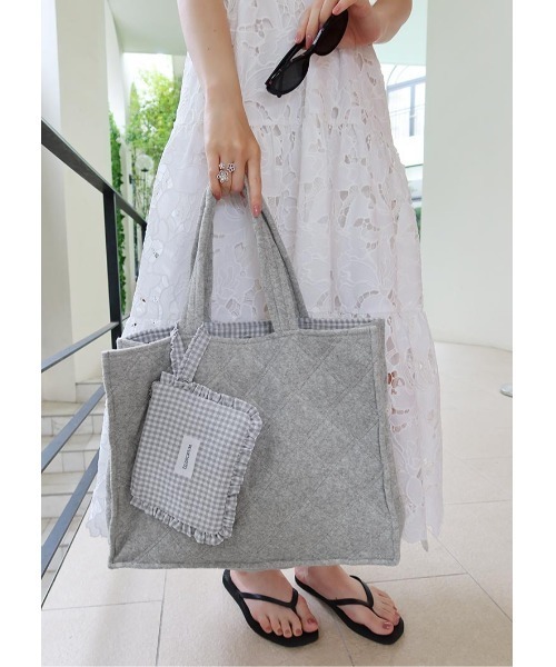 LUDICRUM（ルーディクルム）の「Pile tote bag with mini pouch（トートバッグ・レディース・ピンク/ネイビー/グレー・FREE）」の5枚目の写真