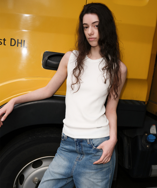 LEVAR（レバー）の「Crew-neck Sleeveless Top - Off White（Tシャツ/カットソー・レディース・その他・FREE）」の2枚目の写真