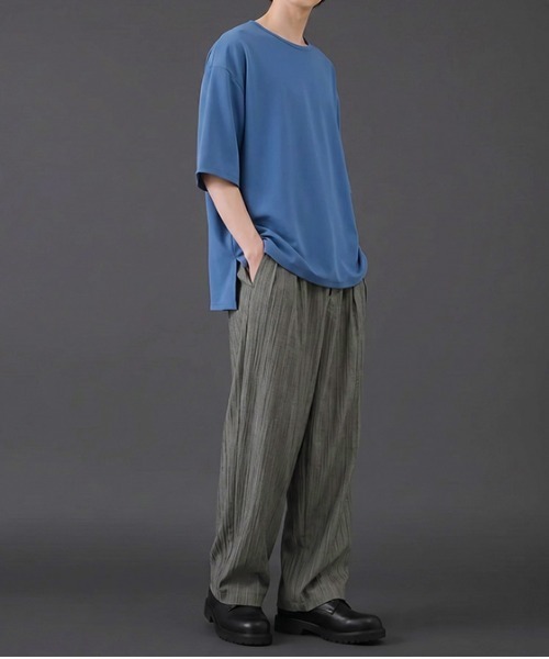 revertical(リバーティカル)の「ビッグシルエット クルーネック 半袖Tシャツ(Tシャツ/カットソー・メンズ・ライトカーキ/ブルー/スモークピンク/ベージュ・MEDIUM/LARGE/SMALL)」の16枚目の写真