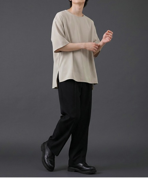 revertical(リバーティカル)の「ビッグシルエット クルーネック 半袖Tシャツ(Tシャツ/カットソー・メンズ・ライトカーキ/ブルー/スモークピンク/ベージュ・MEDIUM/LARGE/SMALL)」の7枚目の写真