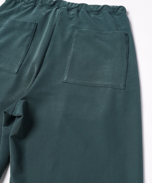 CULLNI(クルニ)の「Ultra Fiber Cord Pique Drawstring Wide Pants(スラックス・メンズ・チャコール/ネイビー/グリーン/ブラック・0/1/2)」の11枚目の写真