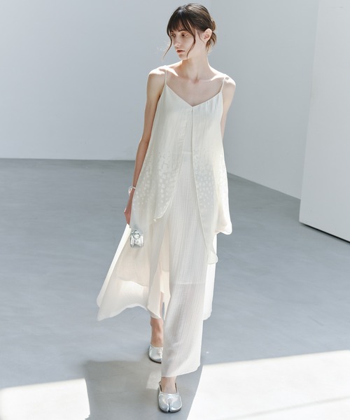 tageechita(タジチタ)の「【tageechita】グラデーションレイヤードキャミワンピース(ワンピース・レディース・アイボリー・L/M/S)」の1枚目の写真