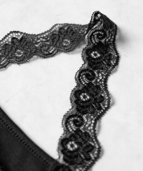 me+em select(ミームセレクト)の「【 3color 】レースレイヤードホルターヘンリーネック半袖Tシャツ / lace layered halter henley neck short sleeve T-shirt(Tシャツ/カットソー・レディース・ブラック/ホワイト/グレー・FREE)」の15枚目の写真