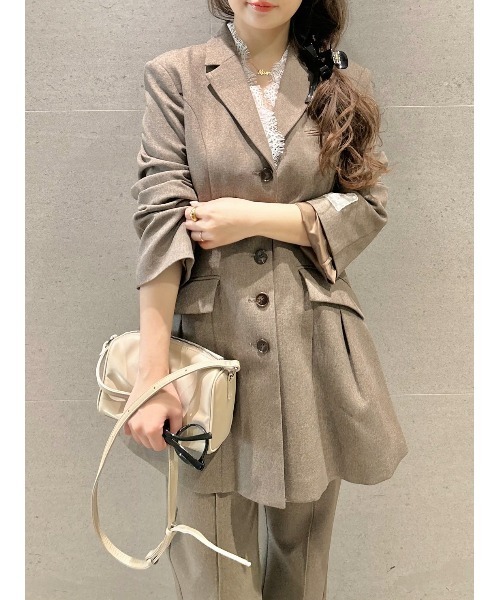 LILY BROWN（リリーブラウン）の「アタッチドレースジャケットミニワンピース（ワンピース・レディース・ベージュ/グレー/ブラック・F）」の4枚目の写真