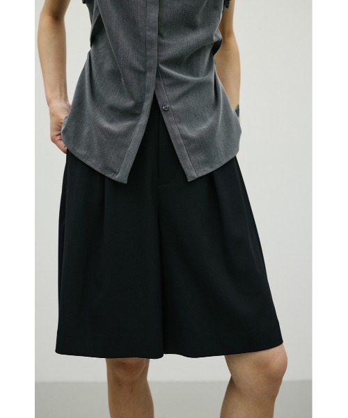 STYLEMIXER(スタイルミキサー)の「ハーフタックパンツ(その他パンツ・レディース・ブラウン/ブラック/ホワイト・MEDIUM/SMALL)」の2枚目の写真