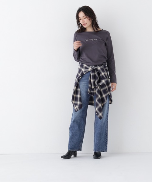 NATURAL BEAUTY BASIC(ナチュラルビューティーベーシック)の「刺繍ロゴロンT(Tシャツ/カットソー・レディース・オフホワイト/チャコールグレー・フリ-)」の20枚目の写真