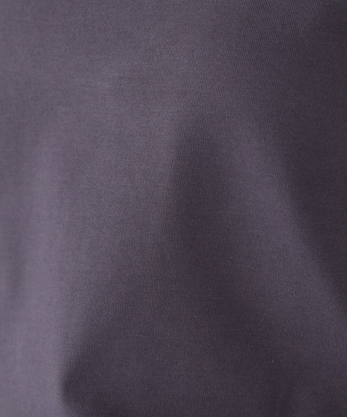 NATURAL BEAUTY BASIC(ナチュラルビューティーベーシック)の「刺繍ロゴロンT(Tシャツ/カットソー・レディース・オフホワイト/チャコールグレー・フリ-)」の8枚目の写真