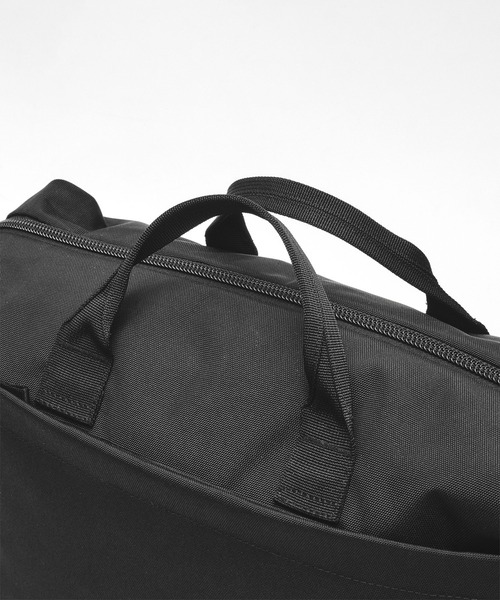 incase(インケース)の「INCO500104-BLK Incase Grid Shoulder Bag - Black(ショルダーバッグ・メンズ・ブラック・ONE SIZE)」の21枚目の写真