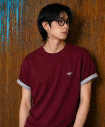 QUTON（ク―トン）の「ポラリス ロールアップ セミクロップ 半袖Tシャツ [バーガンディ]（Tシャツ/カットソー）」