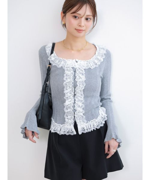 SNIDEL(スナイデル)の「【ベストセラー/多色展開あり】フリルニットプルオーバー(ニット/セーター・レディース・ブラウン/イエロー/グレー/レッド/ブラック/ライトグレー/ライトブルー/マルチ/ライトピンク/アイボリー/ピンクベージュ・F)」の13枚目の写真