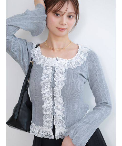 SNIDEL(スナイデル)の「【ベストセラー/多色展開あり】フリルニットプルオーバー(ニット/セーター・レディース・ブラウン/イエロー/グレー/レッド/ブラック/ライトグレー/ライトブルー/マルチ/ライトピンク/アイボリー/ピンクベージュ・F)」の14枚目の写真