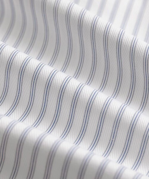 BROOKS BROTHERS（ブルックスブラザーズ）の「ストレッチドビー　トリプルストライプ　ドレスシャツ　Regular Fit（シャツ/ブラウス・メンズ・ブルー・16-33/16-32/17 1/2-34/17-34/16-31/15 1/2-33/15 1/2-31/15-33/15-32/15-31/17-32/16 1/2-34/16 1/2-33/16 1/2-32/17-33/14 1/2-32/14 1/2-31/15 1/2-32）」の4枚目の写真