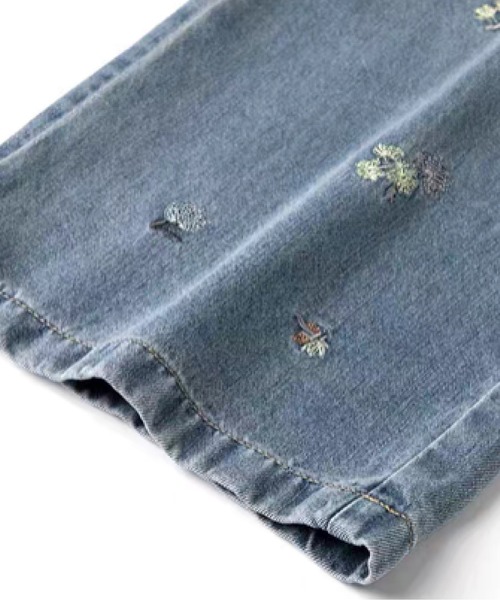 les fees love filles(レフェラブフィユ)の「Floral Embroidery Denim Pants(デニムパンツ・レディース・ブルー・SMALL/MEDIUM/LARGE/X-LARGE)」の5枚目の写真