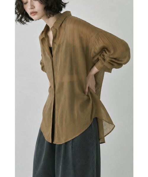 marjour（マージュール）の「SHEER CRINKLE STRIPE SHIRT（シャツ/ブラウス・レディース・ブラウン・M）」の10枚目の写真