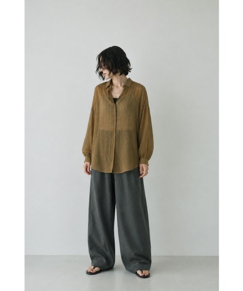 marjour（マージュール）の「SHEER CRINKLE STRIPE SHIRT（シャツ/ブラウス・レディース・ブラウン・M）」の5枚目の写真