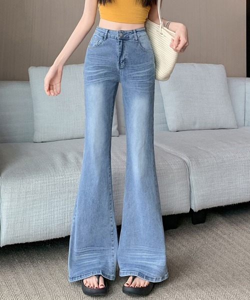 LEMOA(レモア)の「ヴィンテージライクハイウエストフレアデニムパンツ(デニムパンツ・レディース・ブルー・X-LARGE/LARGE/MEDIUM)」の5枚目の写真