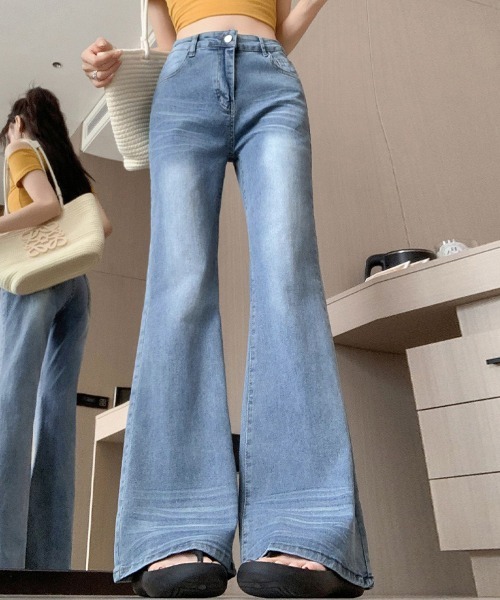 LEMOA(レモア)の「ヴィンテージライクハイウエストフレアデニムパンツ(デニムパンツ・レディース・ブルー・X-LARGE/LARGE/MEDIUM)」の6枚目の写真