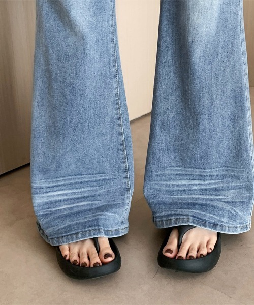 LEMOA(レモア)の「ヴィンテージライクハイウエストフレアデニムパンツ(デニムパンツ・レディース・ブルー・X-LARGE/LARGE/MEDIUM)」の13枚目の写真