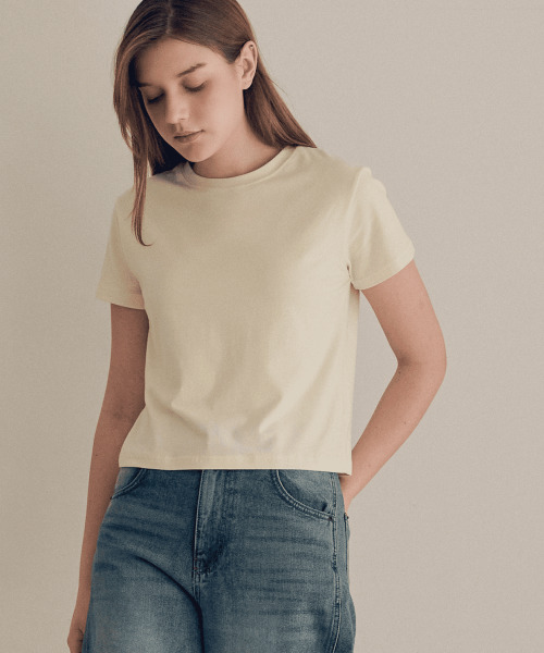 SLOWLOLLI（スローローリ）の「Daily modal crop tee_5 Colors（Tシャツ/カットソー・レディース・スカイブルー/ブラウン/アイボリー/ライトイエロー/チャコール・FREE）」の7枚目の写真