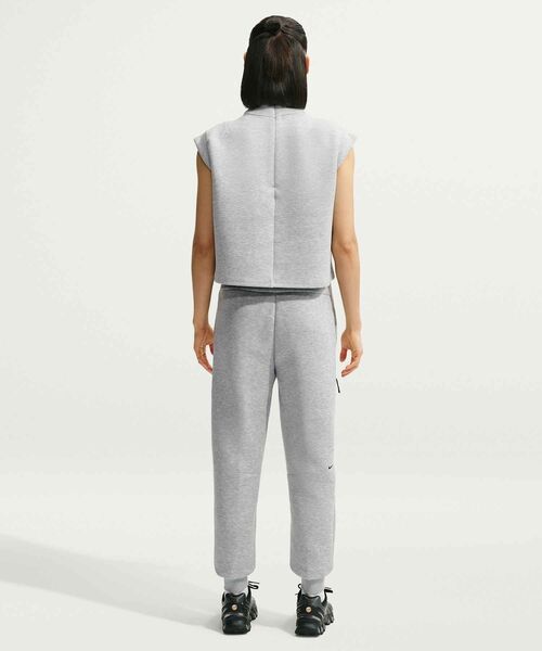 NIKE(ナイキ)の「ナイキ スポーツウェア テック フリース ウィメンズ ミッドライズ ジョガーパンツ / Nike Sportswear Tech Fleece Women's Mid-Rise Joggers HV6780-063 Dark Grey Heather(スウェットパンツ・レディース・グレー系その他・L/XS/M)」の5枚目の写真